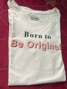 2 Tshirt in one frame