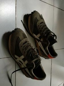 Onitsuka Tiger Sneakers