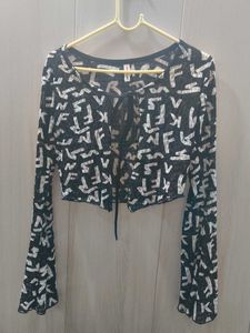 Stylish Black &amp; White Graphic Print Top