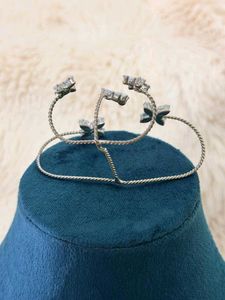 💍Elegant Crystal Flower Cuff Bracelet💍