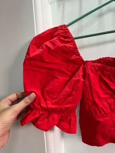 H&amp;M Chic Red Puff Sleeve Crop Top