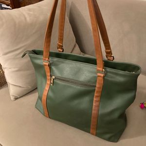 Stylish Green Tote Bag with Tan Accents
