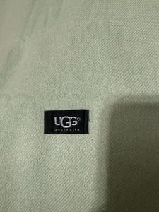 UGG Scarf - Soft &amp; Cozy