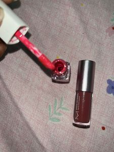 Blur &amp; Dawn  Lipstick and gloss