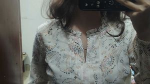 Chic Paisley Print Blouse