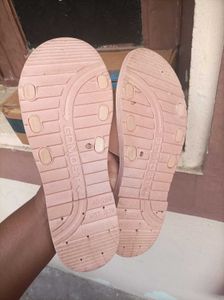 Pink flat For Indoor