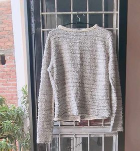Very Beautiful Woolen Cardigan