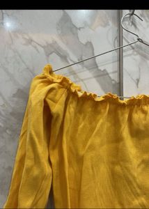 Off-Shoulder Ruffle Trim Crop Top