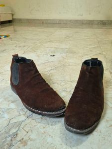 Brown Velvet Chelsea Boots 🔥
