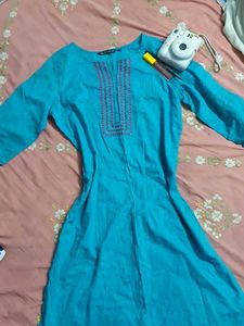 Turquoise Embroidered Kurta