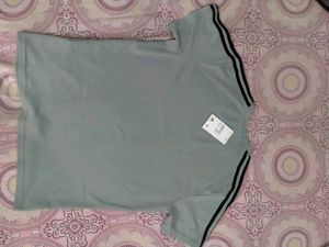 Adidas sports T-shirt l size