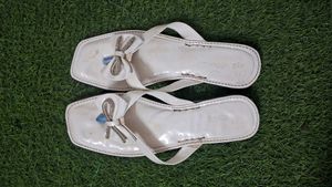 Elegant White Bow Flip-Flops