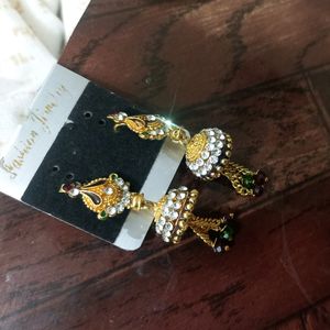 Beautiful Golden Jhumka