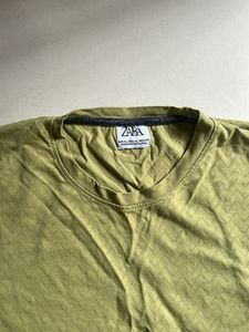 Zara Unisex Long Sleeve T-Shirt