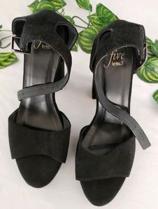 Black Heels (Women)