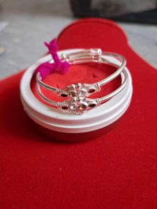 Beautiful New Adjustable Baby Bracelet