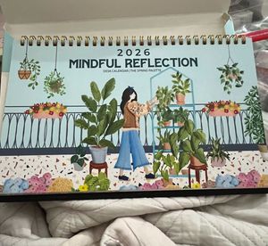 Spring palette Mindful Reflection desk calendar