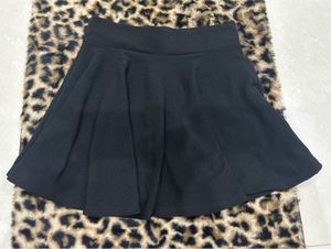 Chic Black Circle Skater Skirt