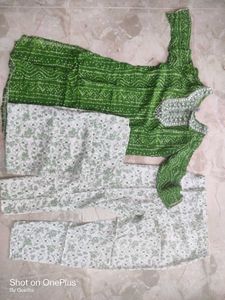 Green Bandhani Print Kurta with Pant and dupatta