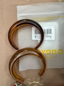 Chic Amber Resin Bangles Set