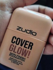 Zudio Cover Glow Foundation