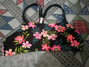 sport bra