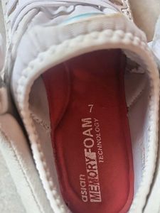 Branded Asian Sneakers Unisex (Size: UK 7, Whit