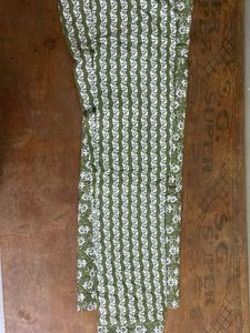 Green &amp; White Printed Kurta Set