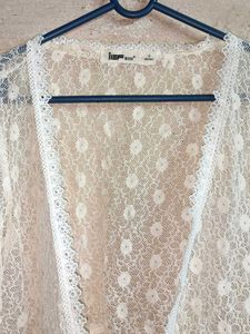 Elegant slightly peach Lace Shrug/Bolero Cropped