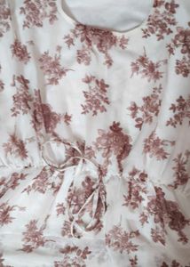 Chic Floral Kaftan Top with Jeans