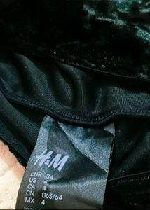 black H&amp;m velvet cup bodysuit 👍