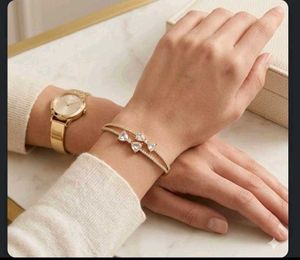 Sparkling Bow Design Bangle Bracelet