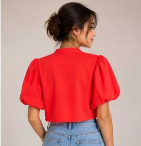 Chic Red Puff Sleeve Cropped Top