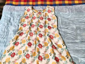 Floral Print Sleeveless kurta with legin