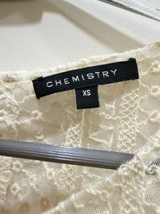 CHEMISTRY Cream  Lace Three-Quarter Sleeve Top