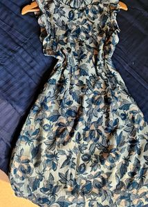 Sleeveless Dress Size 38
