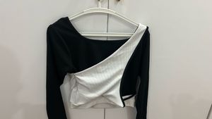 Stylish Black &amp; White Asymmetrical Crop Top