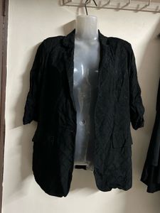 Chic Black Blazer