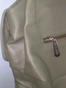 FOX LEATHER HANDBAGS