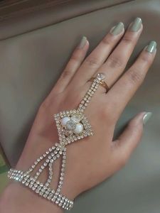 Sparkling Rhinestone Hand Bracelet