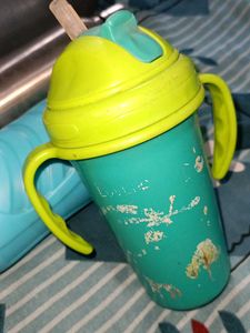 4 good condition water bottle