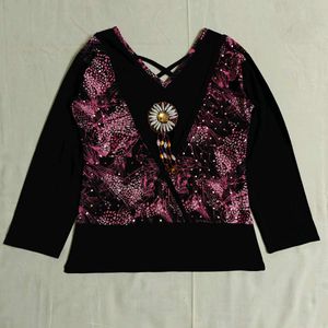 🆕 Stylish Black & Pink Embellished Crop Top