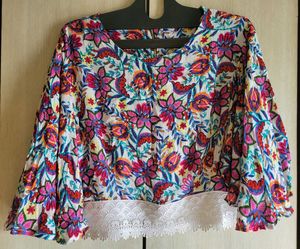 Floral Bell sleeve top with Lace trim