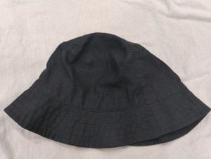 Black Bucket Hat