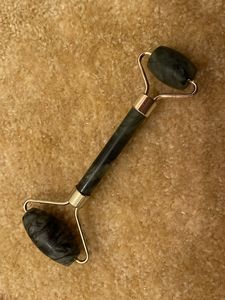 Gua Sha And Face Roller