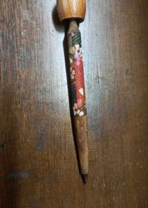 vintage kokeshi doll pen (collectible)