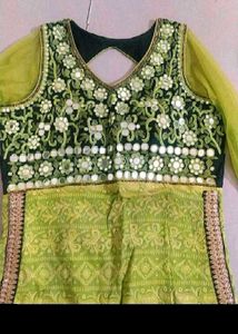 Embroidered Kurta Set with Mirror Work