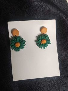 Daisy Drop Earrings