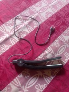 Nova Hair Straightener