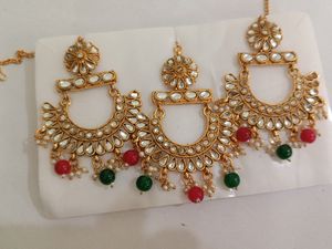 Red N Green Maagtika Set